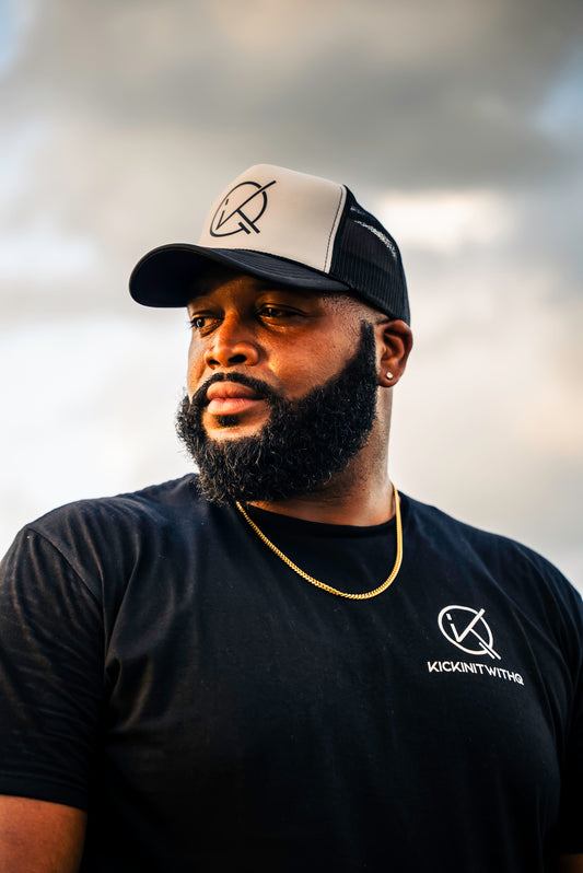 KIQ Unisex Trucker Hats